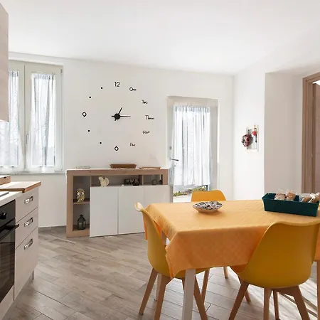 La Nuova Casetta Di Apartment *