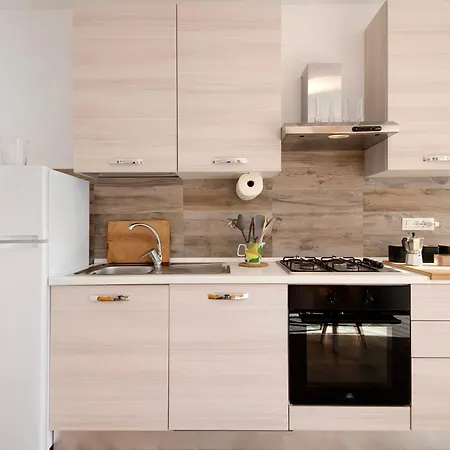 La Nuova Casetta Di Apartment